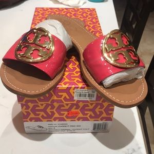 Tory Burch Grania patent calf parrot pink size 8
